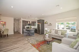 201 Ashley Ct, North Babylon, NY 11703 - Photo 22