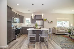 201 Ashley Ct, North Babylon, NY 11703 - Photo 16