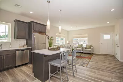 201 Ashley Court, North Babylon, NY 11703 - Photo 20