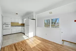 23 Amagansett Dr, Sound Beach, NY 11789 - Photo 8