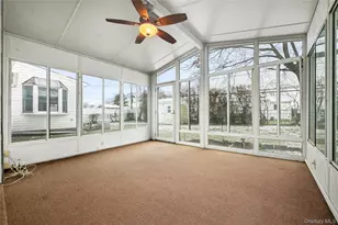 13 Cynthia Ln, Plainview, NY 11803 - Photo 20