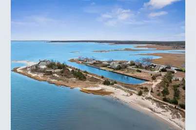 112 Pine Avenue, Flanders, NY 11901 - Photo 4