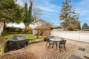 47-52 245th St, Douglaston, NY 11362 - Photo 32