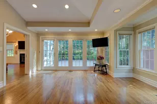 246 Park Ave, Manhasset, NY 11030 - Photo 14