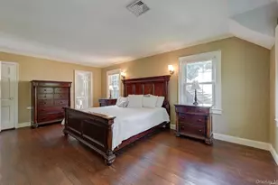 246 Park Ave, Manhasset, NY 11030 - Photo 22