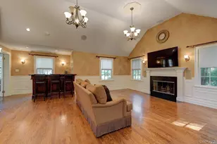 246 Park Ave, Manhasset, NY 11030 - Photo 12