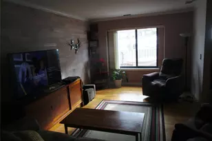 342 Clubhouse Ct, Coram, NY 11727 - Photo 8