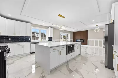 311 Lyon Street, Valley Stream, NY 11580 - Photo 14