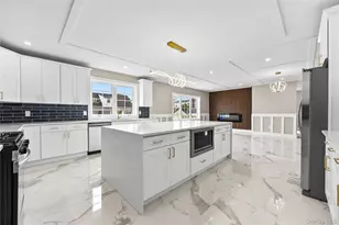 311 Lyon St, Valley Stream, NY 11580 - Photo 14