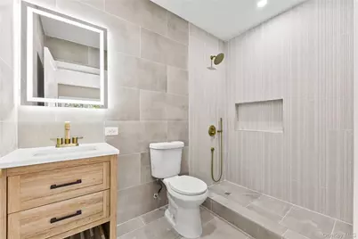 311 Lyon Street, Valley Stream, NY 11580 - Photo 40