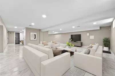 311 Lyon Street, Valley Stream, NY 11580 - Photo 42