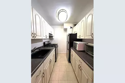 142-05 Roosevelt Avenue #539, Flushing, NY 11354 - Photo 6