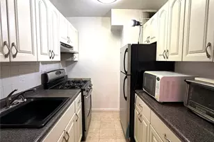 142-05 Roosevelt Ave, Flushing, NY 11354 - Photo 6