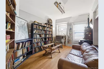 372 Parkside Avenue, Brooklyn, NY 11226 - Photo 2