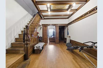 372 Parkside Avenue, Brooklyn, NY 11226 - Photo 4
