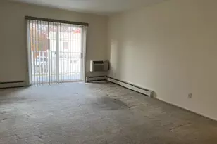 260 Waverly Ave, Patchogue, NY 11772 - Photo 10