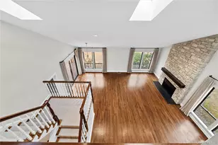 1 Yale Dr, Manhasset, NY 11030 - Photo 12