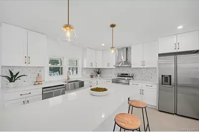 366 Overlook Road, Pleasant Valley, NY 12569 - Photo 12