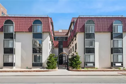 425 Shore Rd #2B, Long Beach, NY 11561 - Photo 2