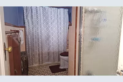 8415 25th Avenue, East Elmhurst, NY 11370 - Photo 22