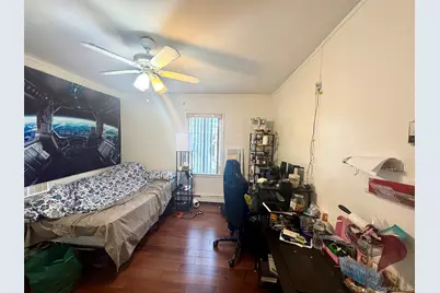 257-17 Pembroke Avenue, Great Neck, NY 11020 - Photo 10