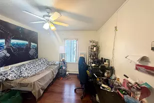 25717 Pembroke Ave, Great Neck, NY 11020 - Photo 10