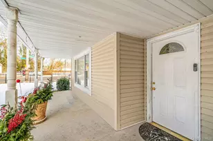 78 Eleanor Ave, Mastic, NY 11950 - Photo 4