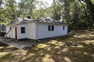 277 Prince Rd, Rocky Point, NY 11778 - Photo 4