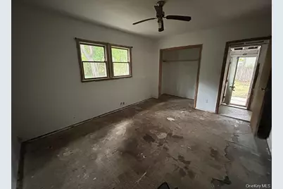 277 Prince Road, Rocky Point, NY 11778 - Photo 12