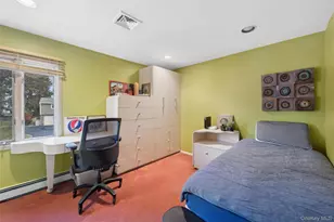 17 Dover Ln, Old Bethpage, NY 11804 - Photo 26