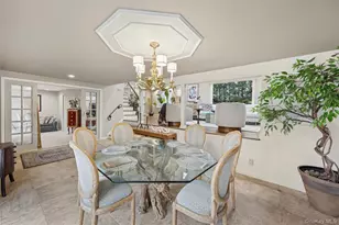 17 Dover Ln, Old Bethpage, NY 11804 - Photo 4