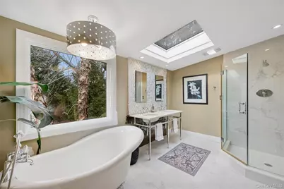 17 Dover Lane, Old Bethpage, NY 11804 - Photo 22