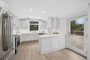 17 Dover Ln, Old Bethpage, NY 11804 - Photo 12