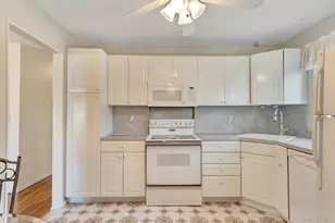 254 N Richmond Ave, Massapequa, NY 11758 - Photo 6