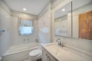 254 N Richmond Ave, Massapequa, NY 11758 - Photo 16