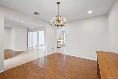 6 Hillview Court, Commack, NY 11725 - Photo 10