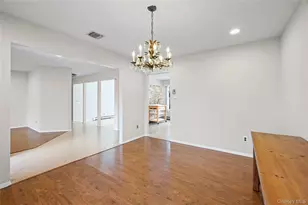 6 Hillview Ct, Commack, NY 11725 - Photo 10