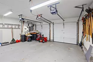 6 Hillview Ct, Commack, NY 11725 - Photo 36