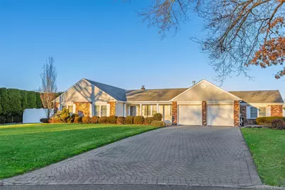 6 Hillview Court, Commack, NY 11725 - Photo 2