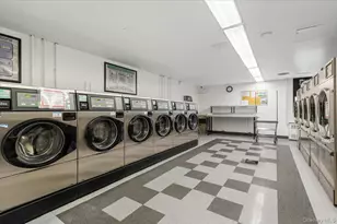 1085 Warburton Ave, Yonkers, NY 10701 - Photo 16