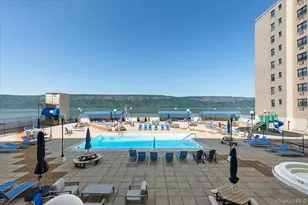 1085 Warburton Ave, Yonkers, NY 10701 - Photo 14