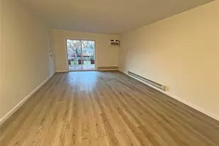 13 Crescent Dr, Thiells, NY 10984 - Photo 2