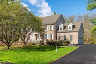 17 Stonegate Dr, Hyde Park, NY 12538 - Photo 6