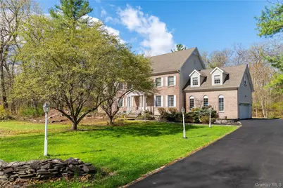 17 Stonegate Drive, Hyde Park, NY 12538 - Photo 4