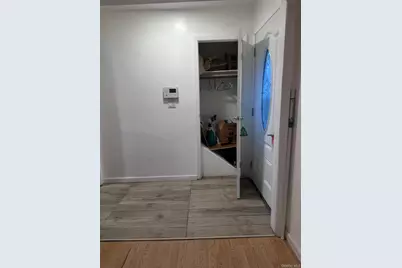 20 Broadway, Mastic, NY 11950 - Photo 4