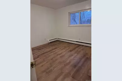 20 Broadway, Mastic, NY 11950 - Photo 10