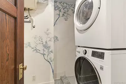 7 Landing Road, Huntington, NY 11743 - Photo 22