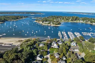 7 Landing Rd, Huntington, NY 11743 - Photo 2