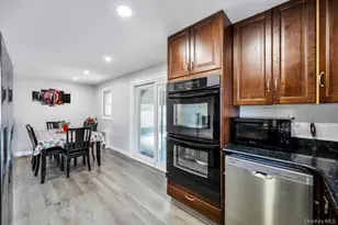 455 N Hamilton Ave, Lindenhurst, NY 11757 - Photo 14