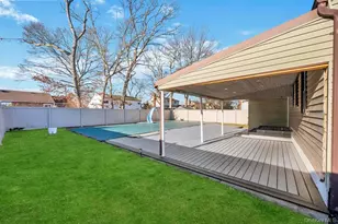 455 N Hamilton Ave, Lindenhurst, NY 11757 - Photo 26